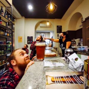 HOPS Torino - Beer Shop & Coffee: Emanuele & ilaria