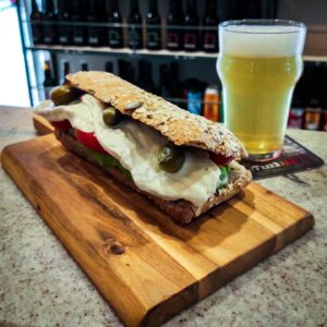 HOPS Torino - Beer Shop & Coffee: panino blanche